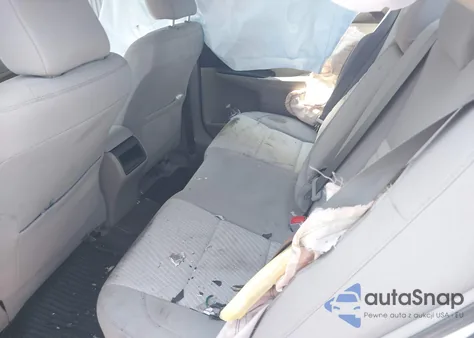 2016 Toyota Camry Le z USA, uszkodzony, nr VIN 4T4BF1FK3GR579964